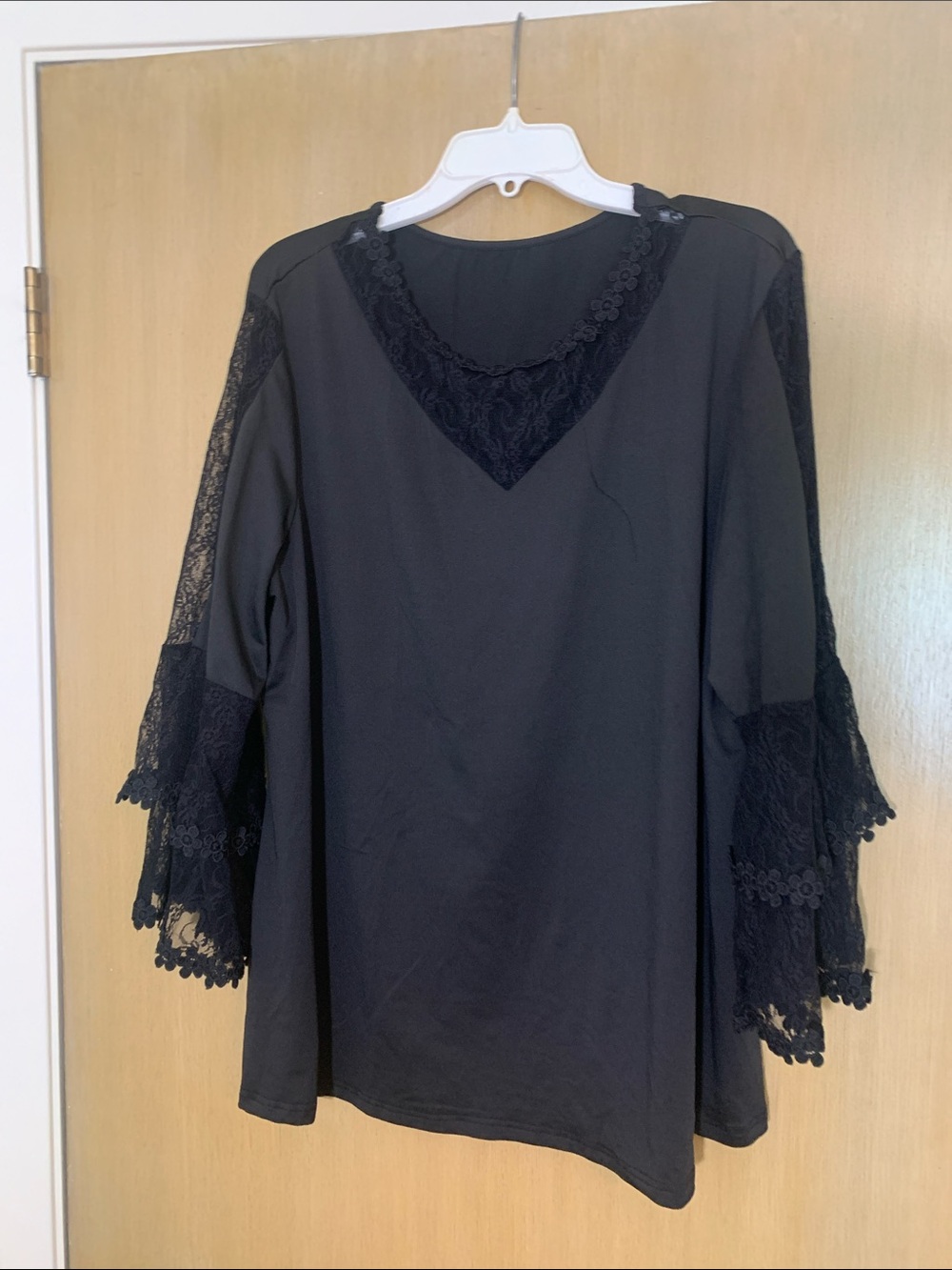 🖤SHEIN PLUS SIZE 3X STRETCHY DRESSY Black Lace Trim Bell Sleeve Top🖤